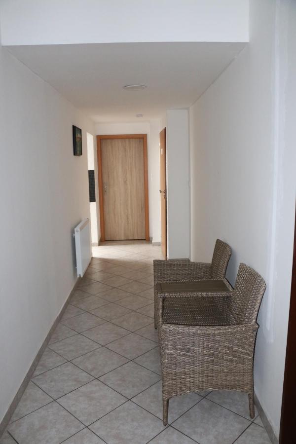 Penzion Kotvas Milovice  Extérieur photo